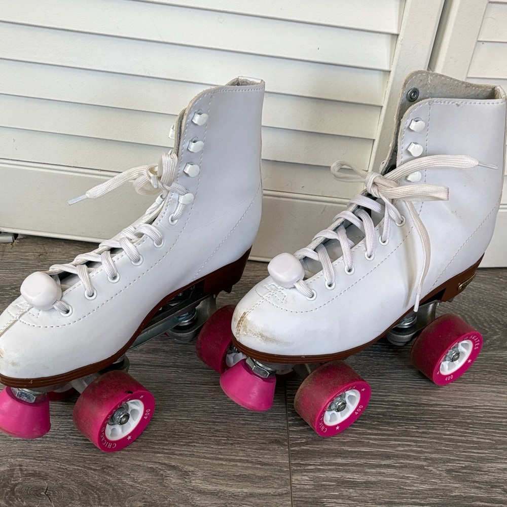 Girls Chicago White Roller Skates with Pink Wheels Size 6 US